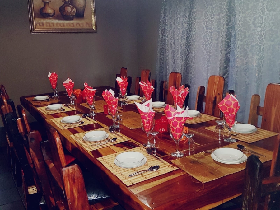 5 Bedroom Property for Sale in Mooinooi North West